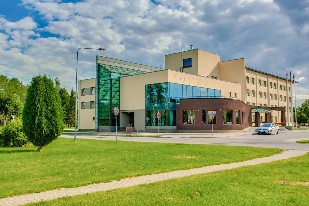 Hotel Tigra Priekuļi Екстериор снимка