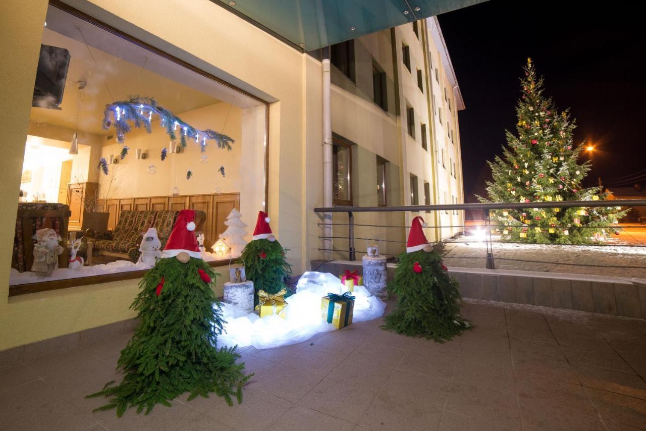 Hotel Tigra Priekuļi Екстериор снимка