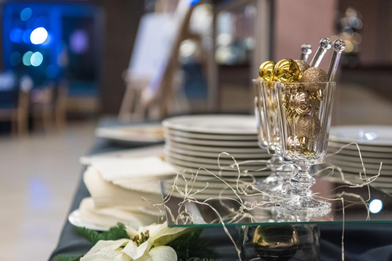 Hotel Tigra Priekuļi Екстериор снимка