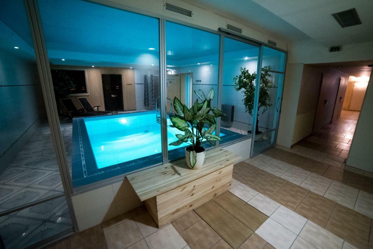 Hotel Tigra Priekuļi Екстериор снимка