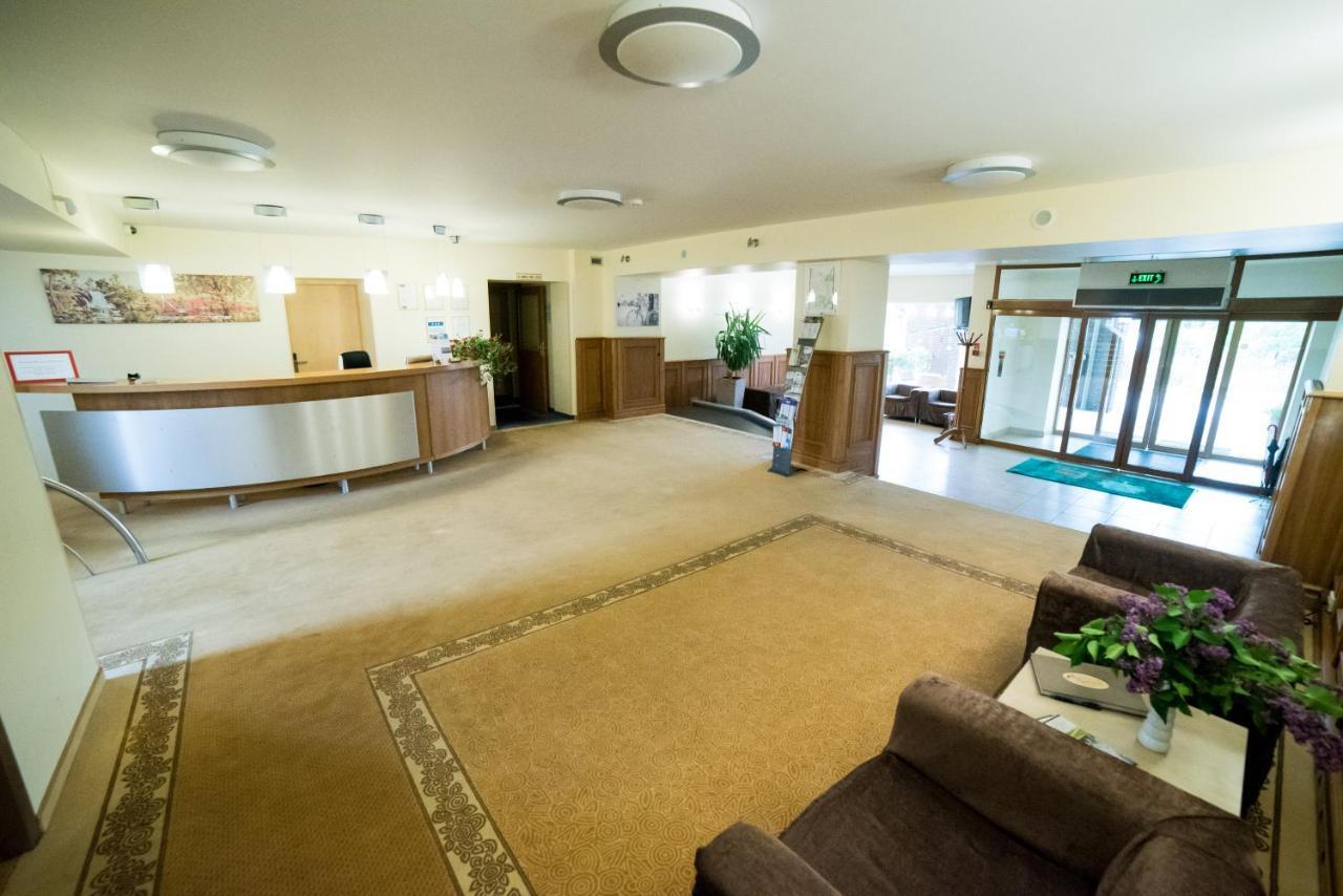 Hotel Tigra Priekuļi Екстериор снимка